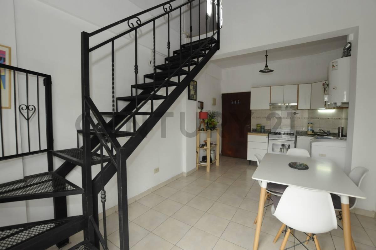 Foto de VENTA - DEPARTAMENTO 2 AMBIENTES CON BALCÓN - VELEZ SARSFIELD, imagen 3