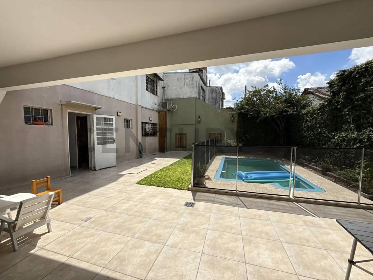 Foto de VENTA CASA DE 5 AMBIENTES CON COCHERA QUINCHO Y PILETA EN SAN MIGUEL, imagen 5