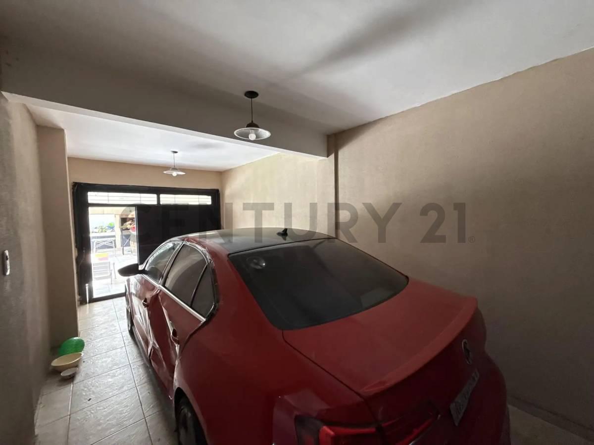 Foto de VENTA CASA DE 5 AMBIENTES CON COCHERA QUINCHO Y PILETA EN SAN MIGUEL, imagen 4