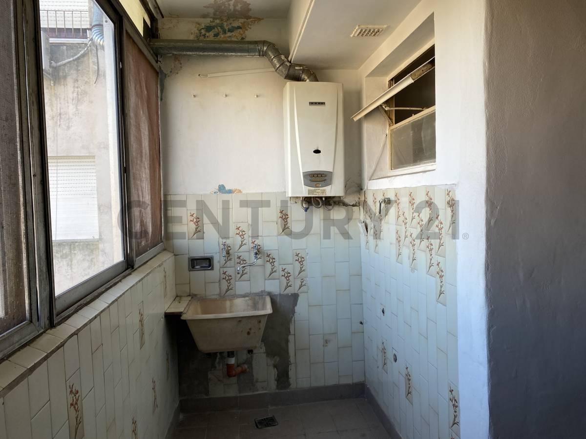 Foto de VENTA DEPARTAMENTO DE 4 AMBIENTES CON BALCÓN - VILLA CELINA, imagen 5