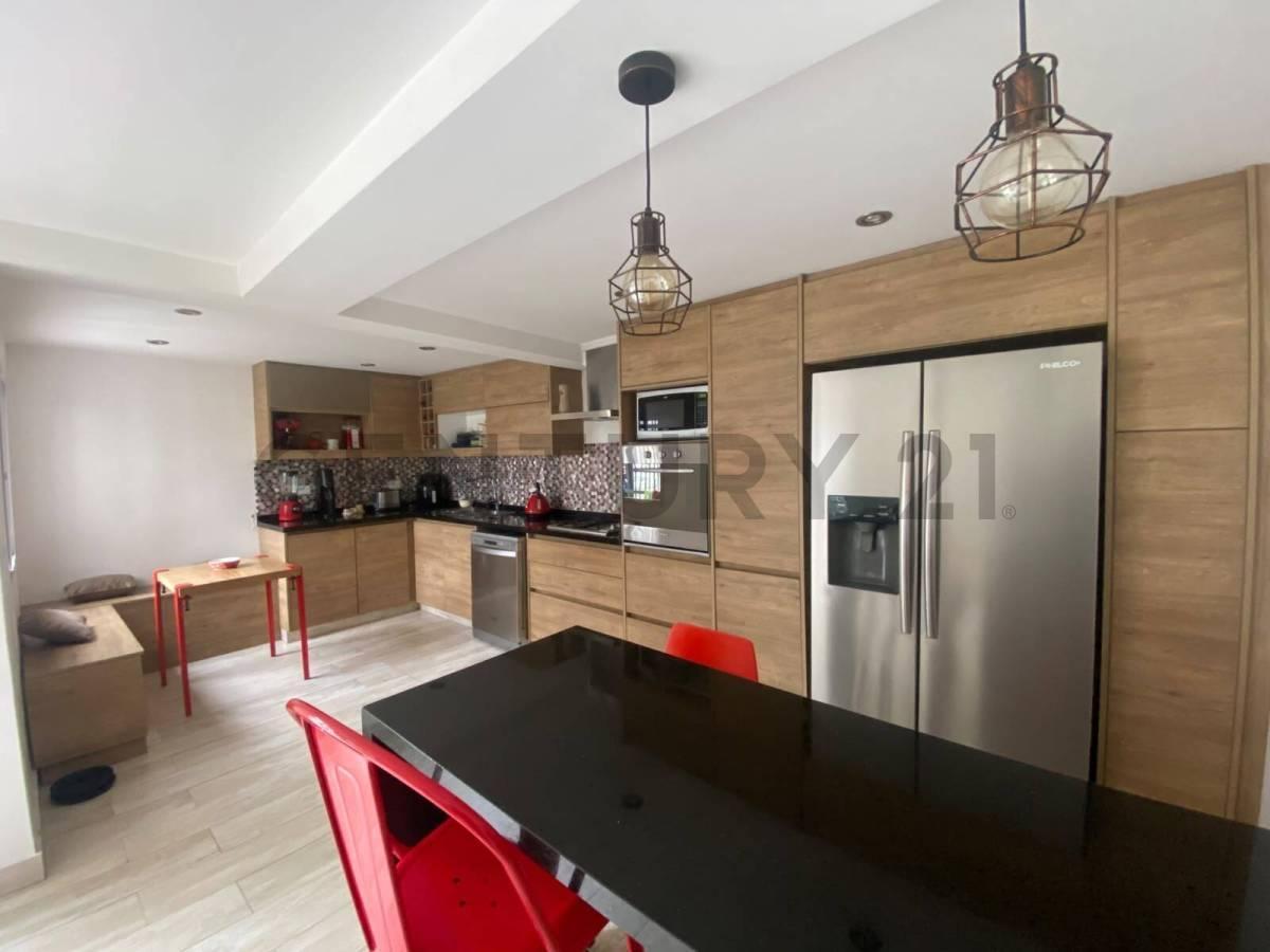 Foto de CASA EN VENTA VILLA LUZURIAGA 4-5 ambientes en LOTE PROPIO, imagen 4