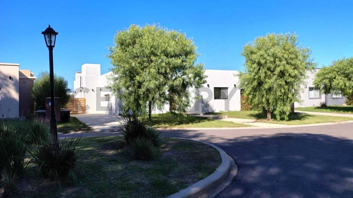 Foto de Casa 4 de ambientes en venta en Barrio San Ramon Pilar del Este lote, imagen 3