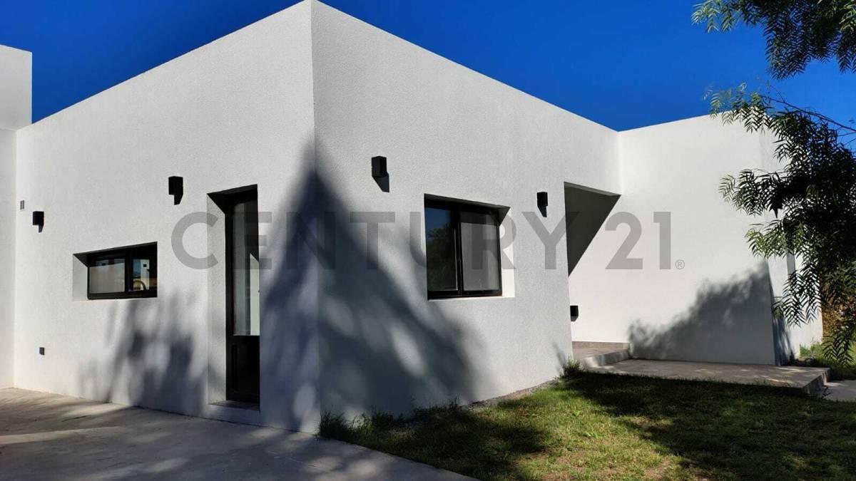 Foto de Casa 4 de ambientes en venta en Barrio San Ramon Pilar del Este lote, imagen 2