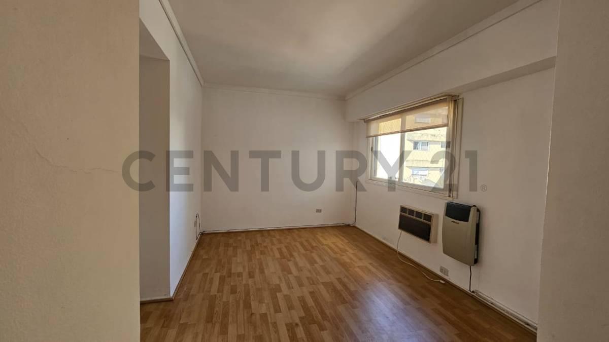 Foto de Departamento de 2 ambientes, muy luminoso y totalmente refaccionado, imagen 2