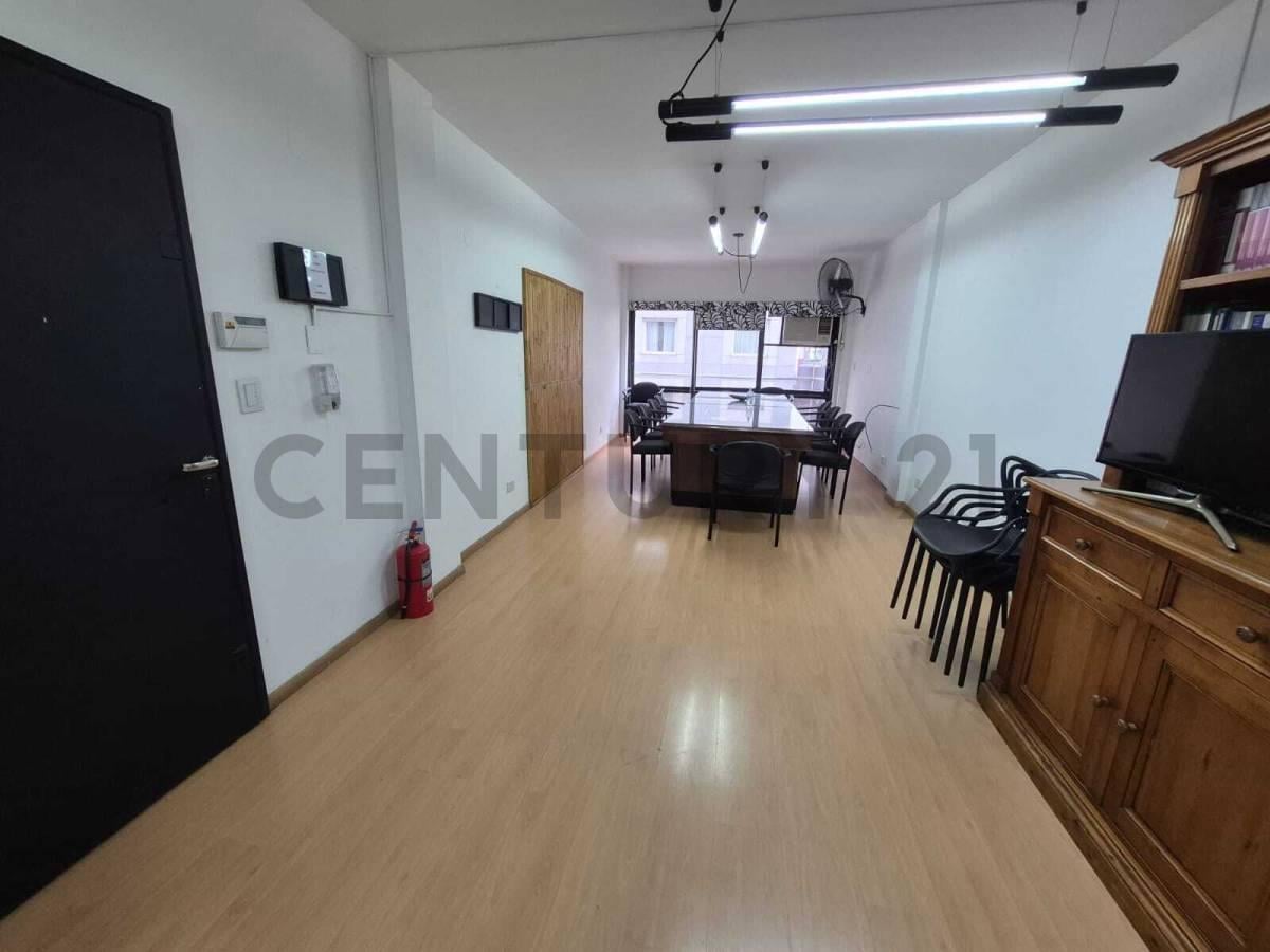 Foto de EN VENTA, Oficina en Recoleta, CABA. Excelente ubicación., imagen 2
