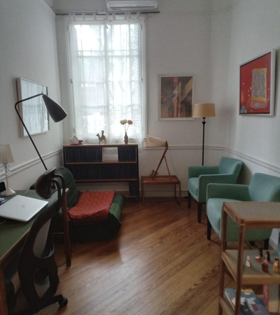 Foto de VENTA DEPARTAMENTO 2 AMBIENTES EN MONSERRAT, CON ENCANTO DE ÉPOCA EN EL, imagen 2