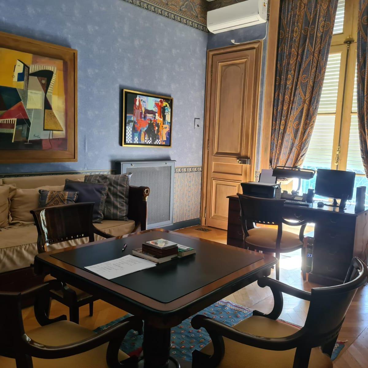 Excelente Departamento Francés de 530 m² en Venta 3