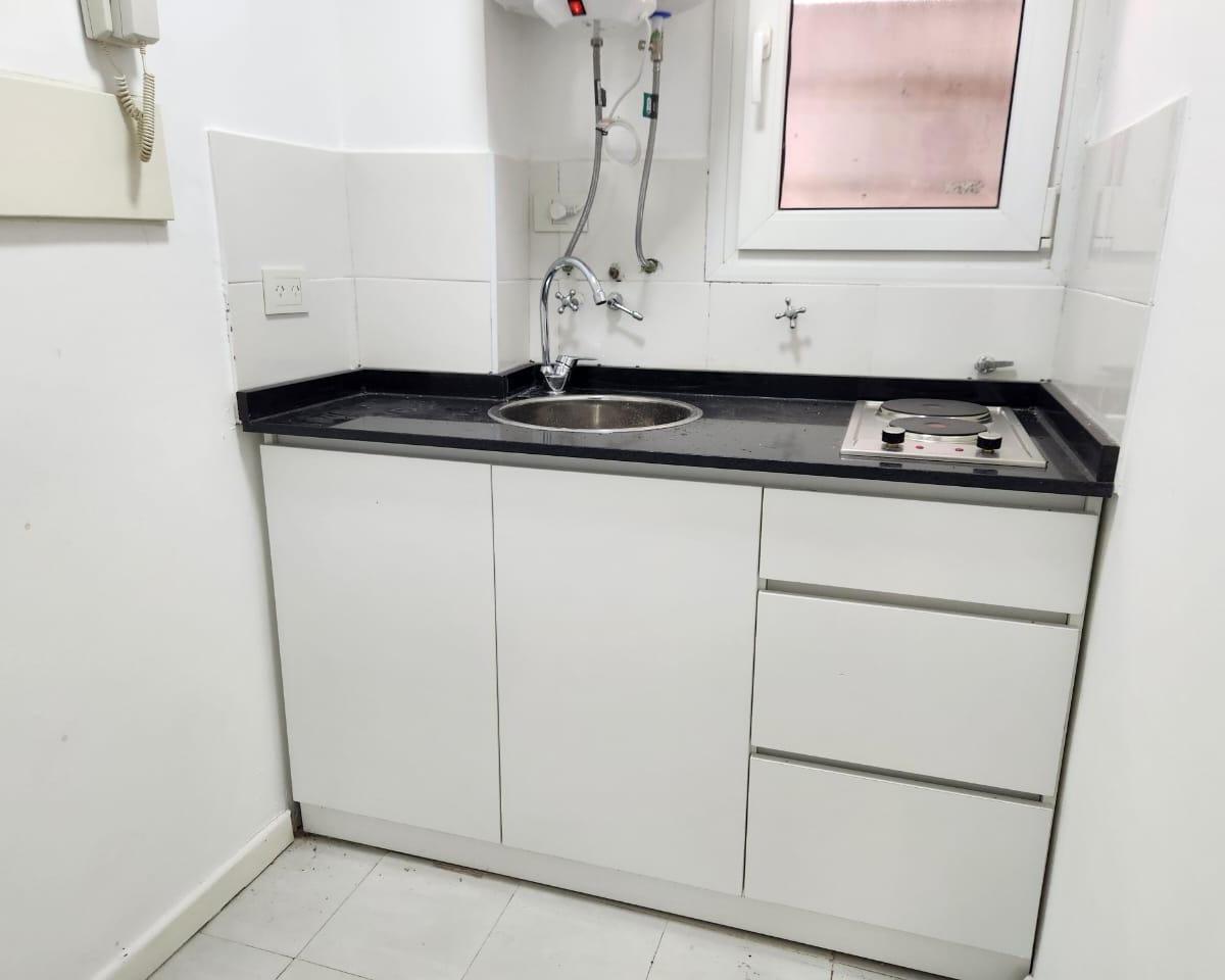 Oficina en Venta en Recoleta. Oportunidad, Reciclada. 3