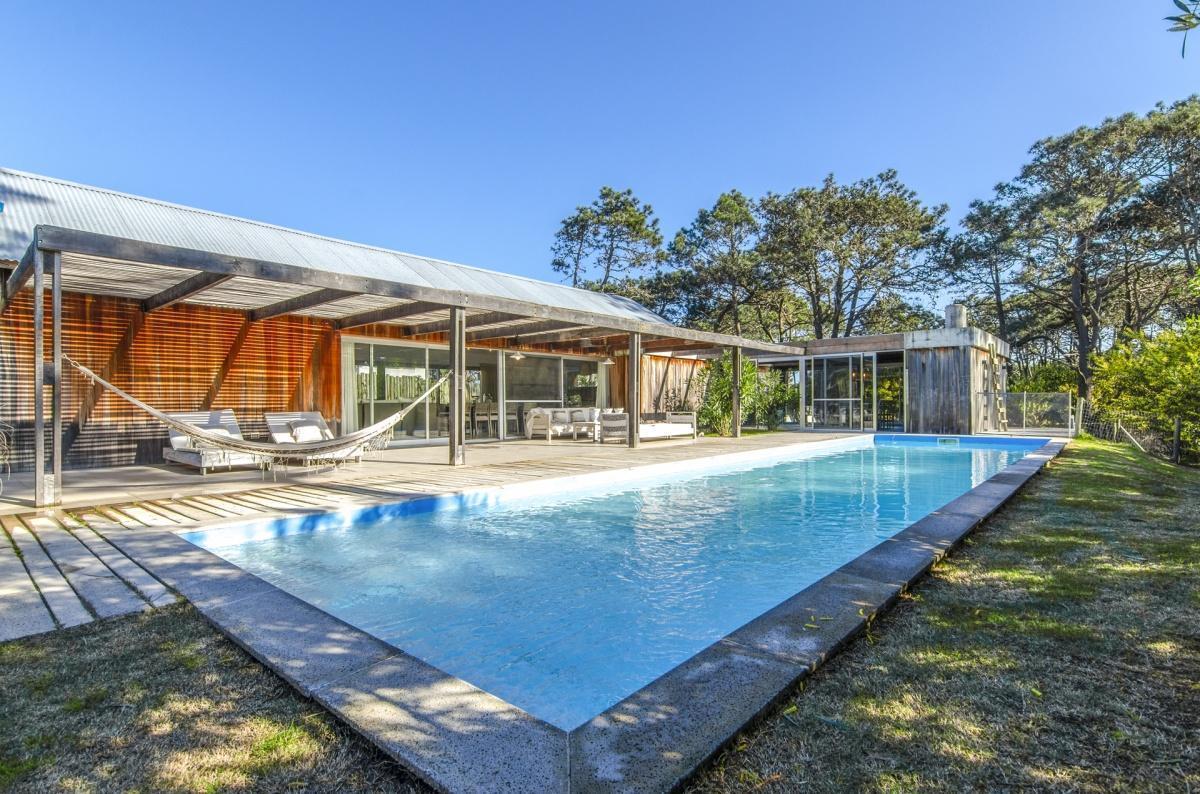 Casa en venta en Jose Ignacio cinco dormitorios en suite