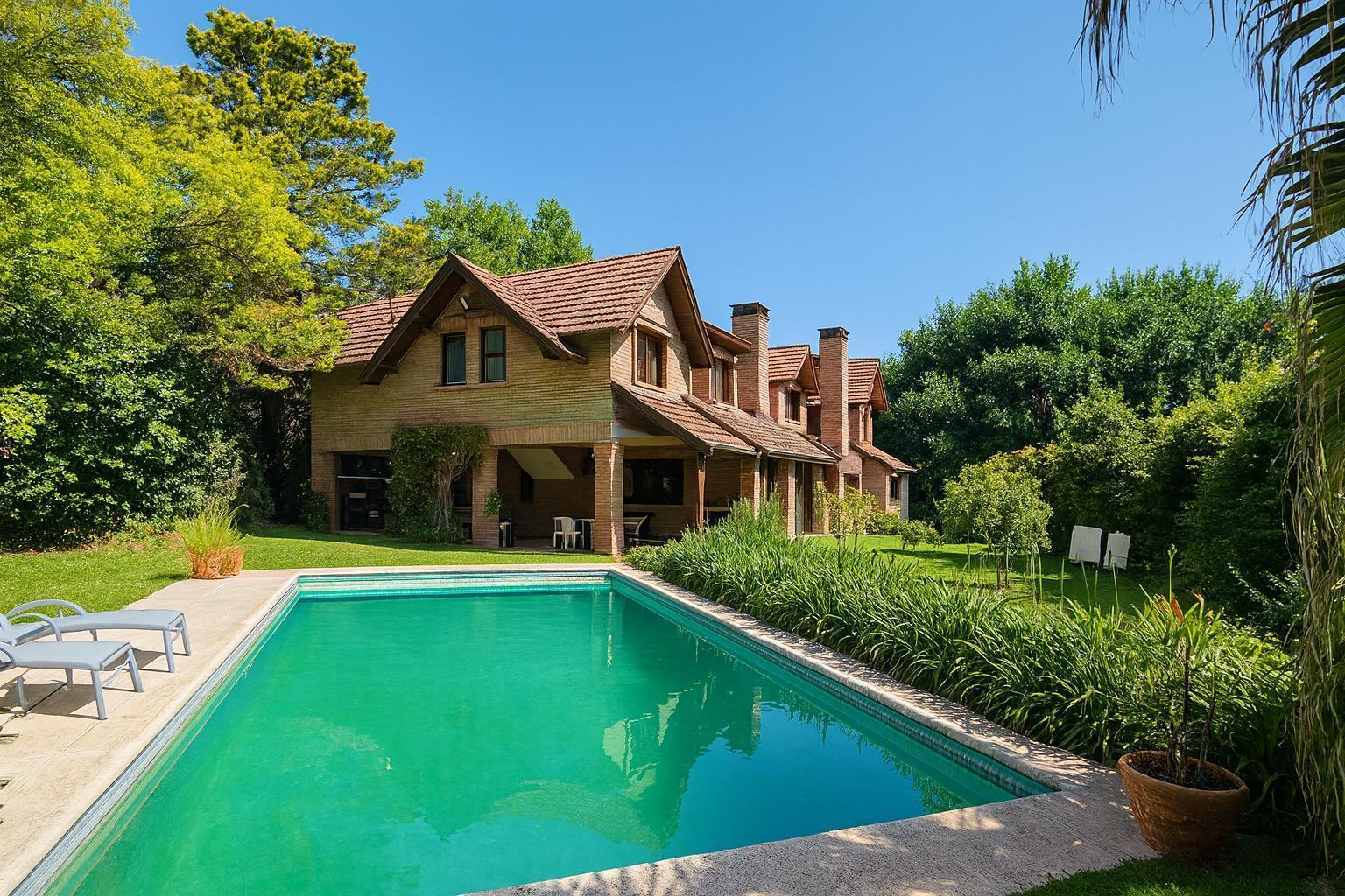 Casa en Venta en Tortugas Country Club!!!