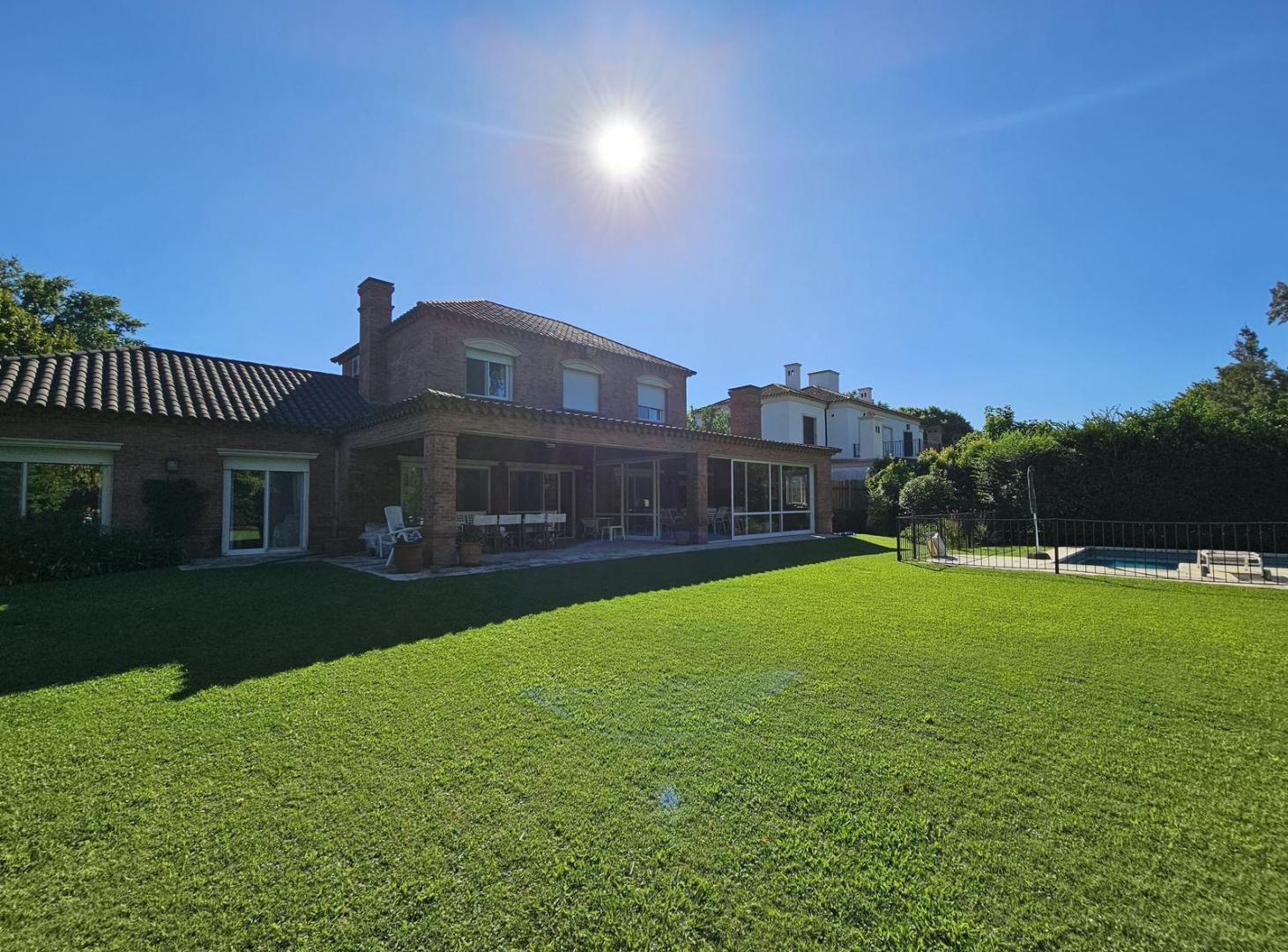 Casa en Venta en Martindale CC 6 Ambientes