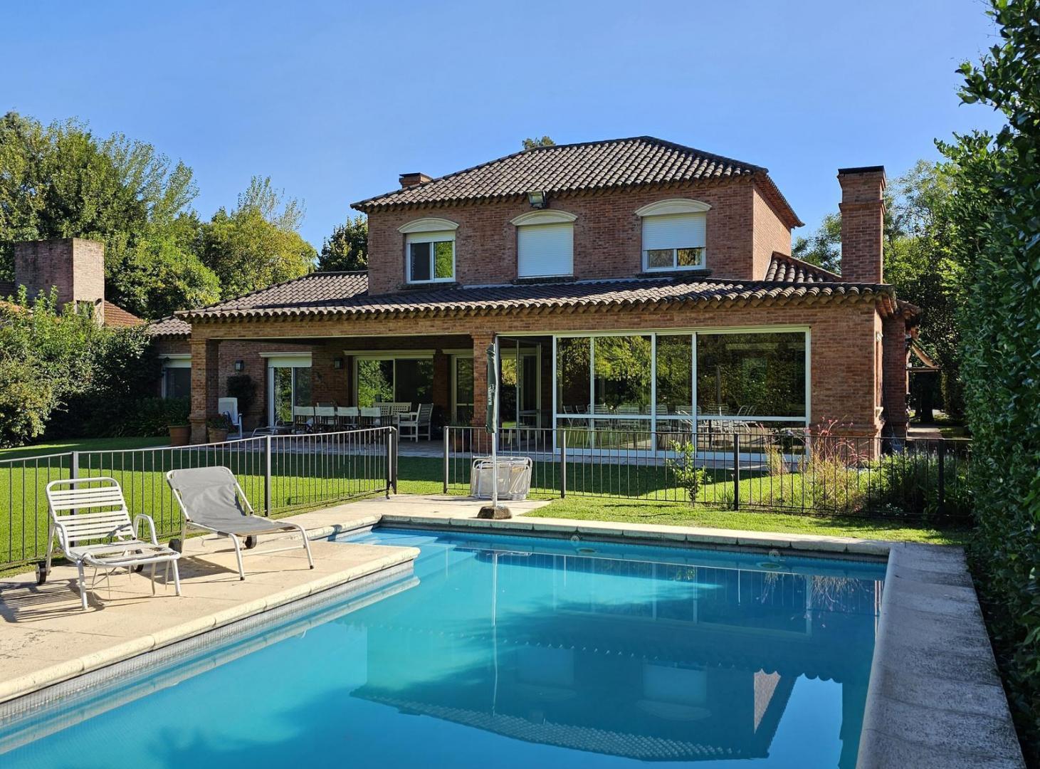 Foto de Casa en Venta en Martindale CC 6 Ambientes, imagen 1