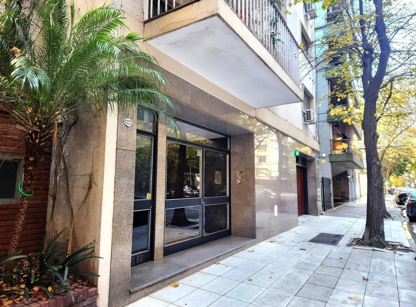 Departamento en Recoleta con 2 cocheras. Oportunidad usd 2300 x m2.!!! 3