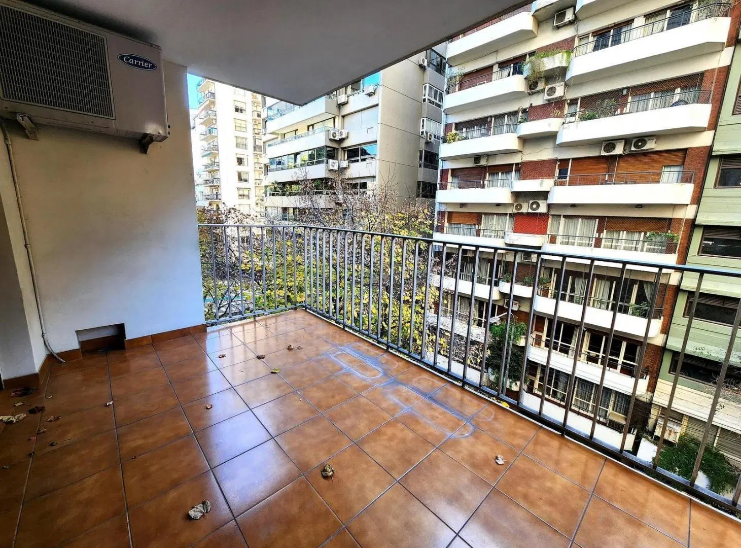Departamento en Recoleta con 2 cocheras. Oportunidad usd 2300 x m2.!!! 4