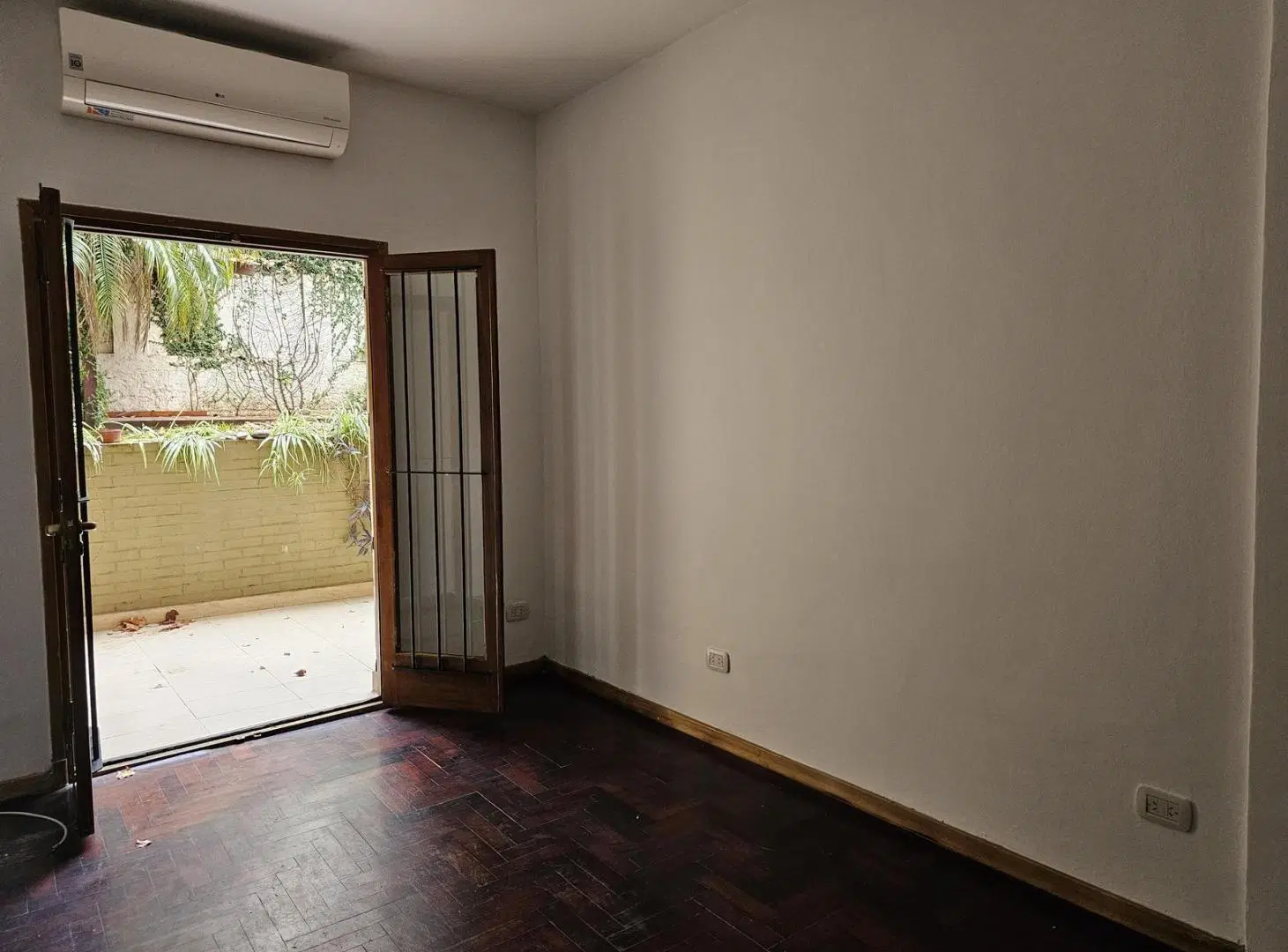 Departamento en alquiler 3 amb, con jardin y parrilla. 4