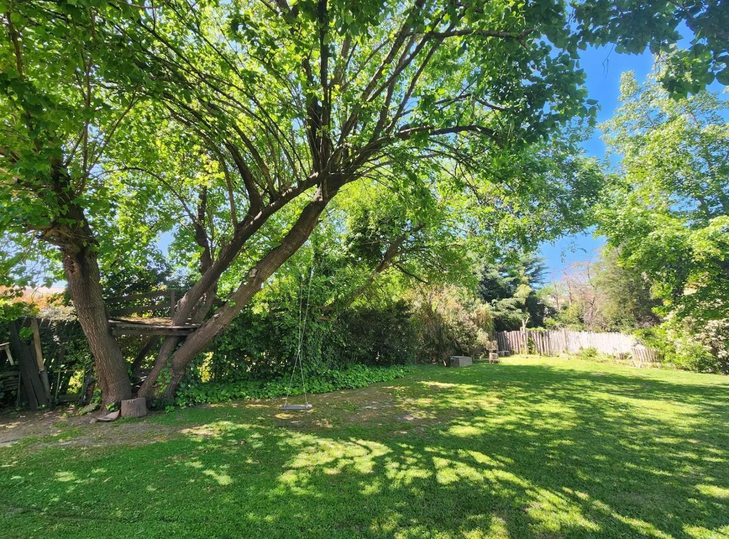 Casa en Venta en Las Liebres con Excelente Jardín 8