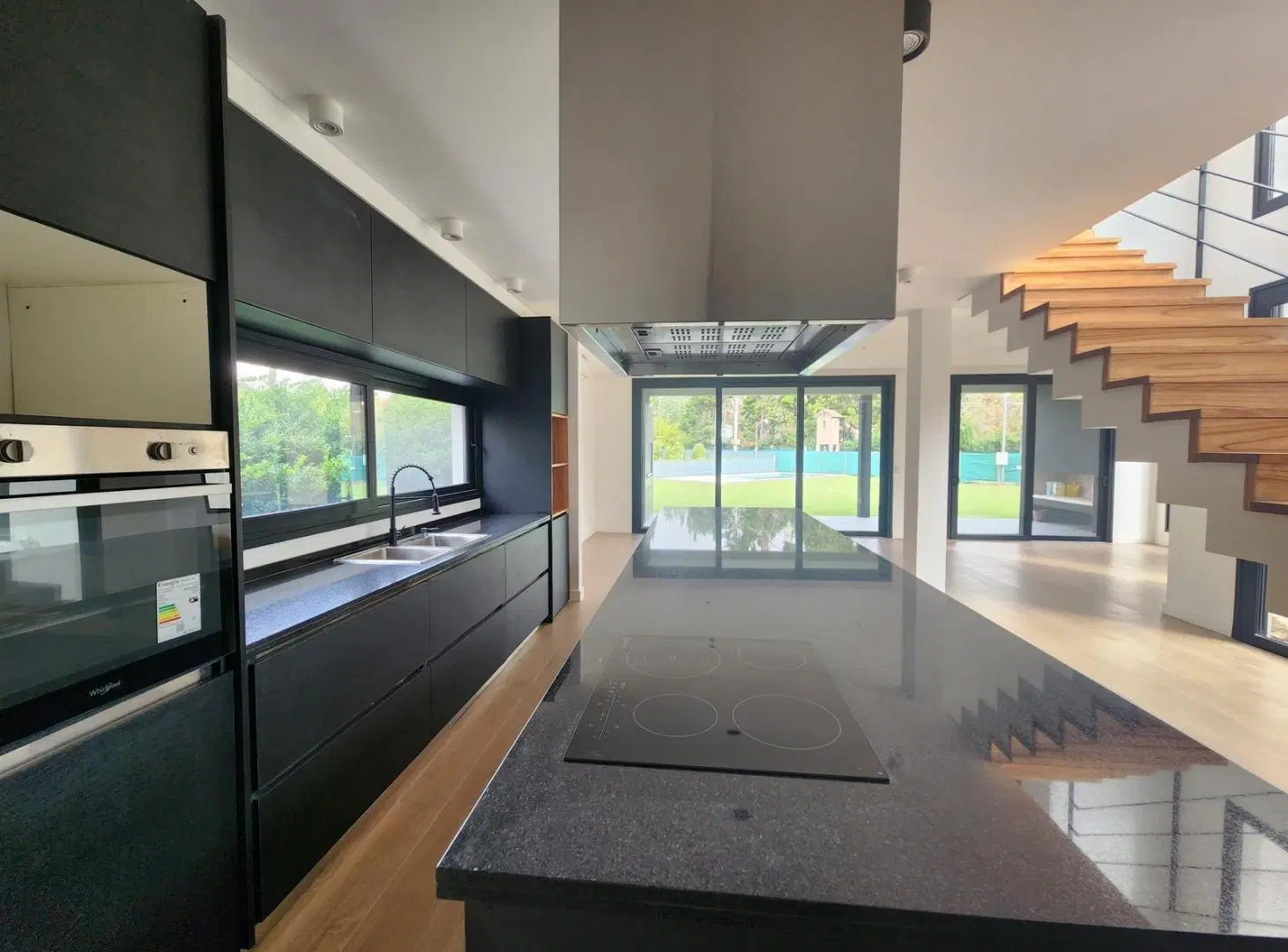 Excelente casa a estrenar en Ayres Plaza! 5