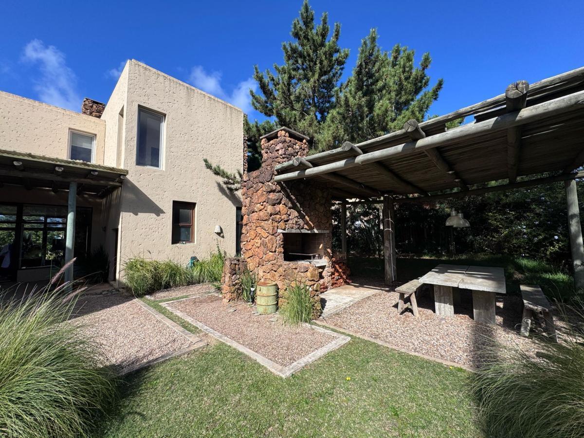 Foto de Casa en venta Punta del Este con Vista al Mar y Parrilla, imagen 2