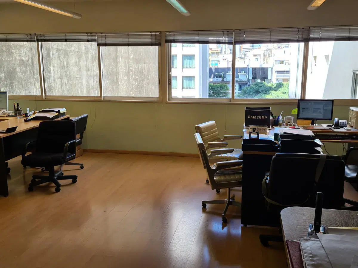Oficina en venta Recoleta 4