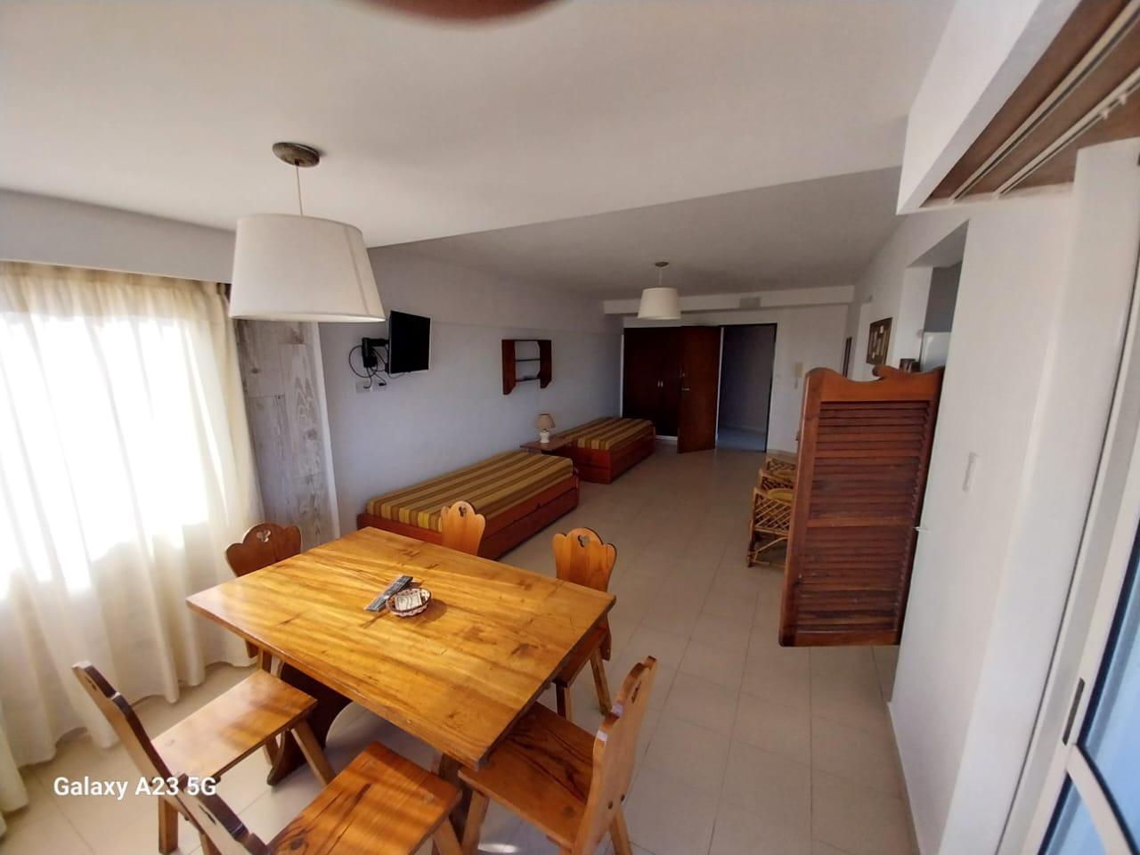 Departamento de 2 ambientes, frente a la playa, Zona Centro, Villa Gesell