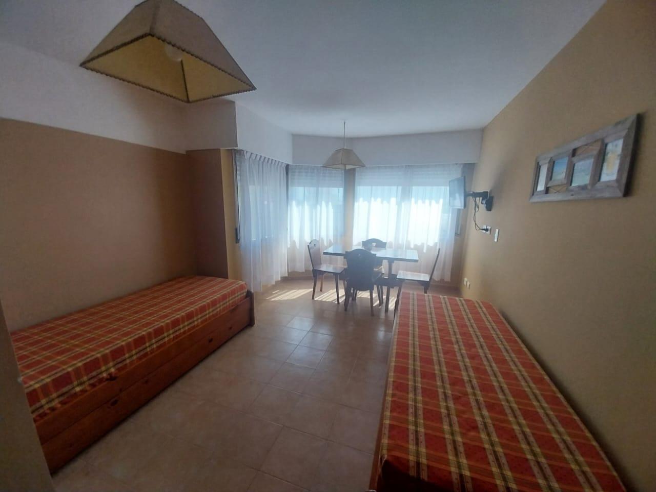 Departamento de 1 ambiente frente a la playa, en Zona Centro, Villa Gesell