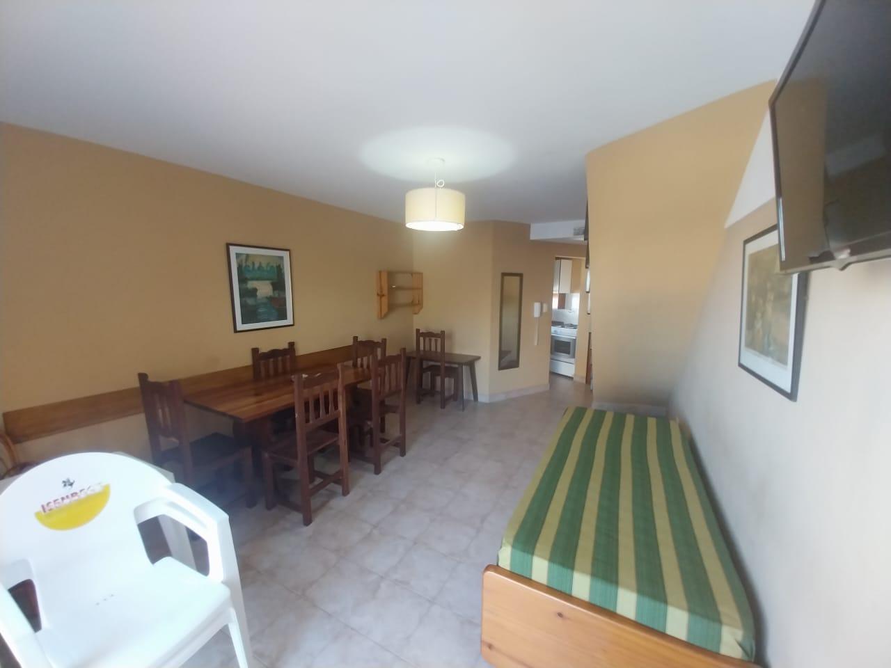 Departamento de 3 ambiente estilo dúplex, frente al mar, en Zona Centro, Villa Gesell