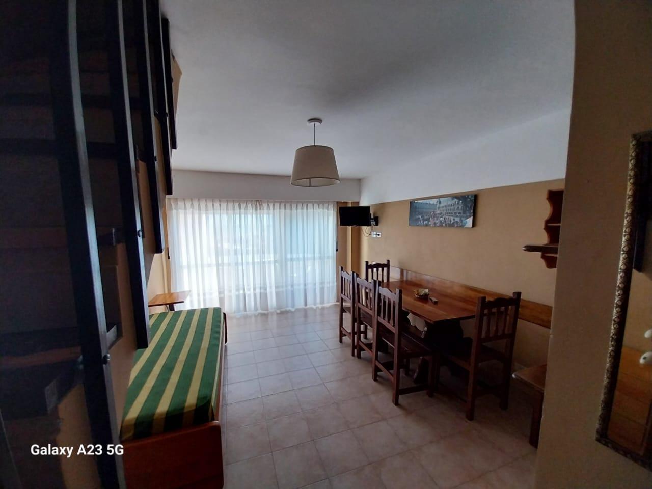 Departamento de 3 ambientes, en alquiler temporario, frente al mar, zona centro, en Villa Gesell