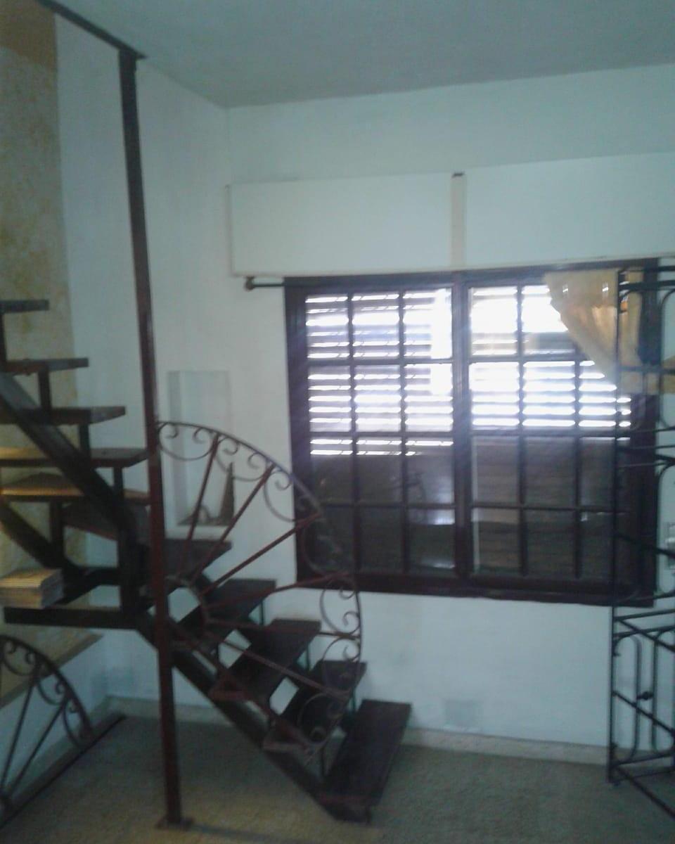 1 Casa y 2 Monoambientes. 2