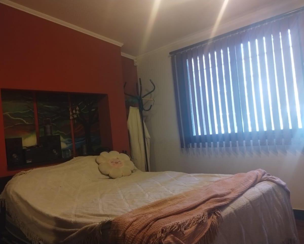 Casa de Dos Dorm. con Cochera. 5