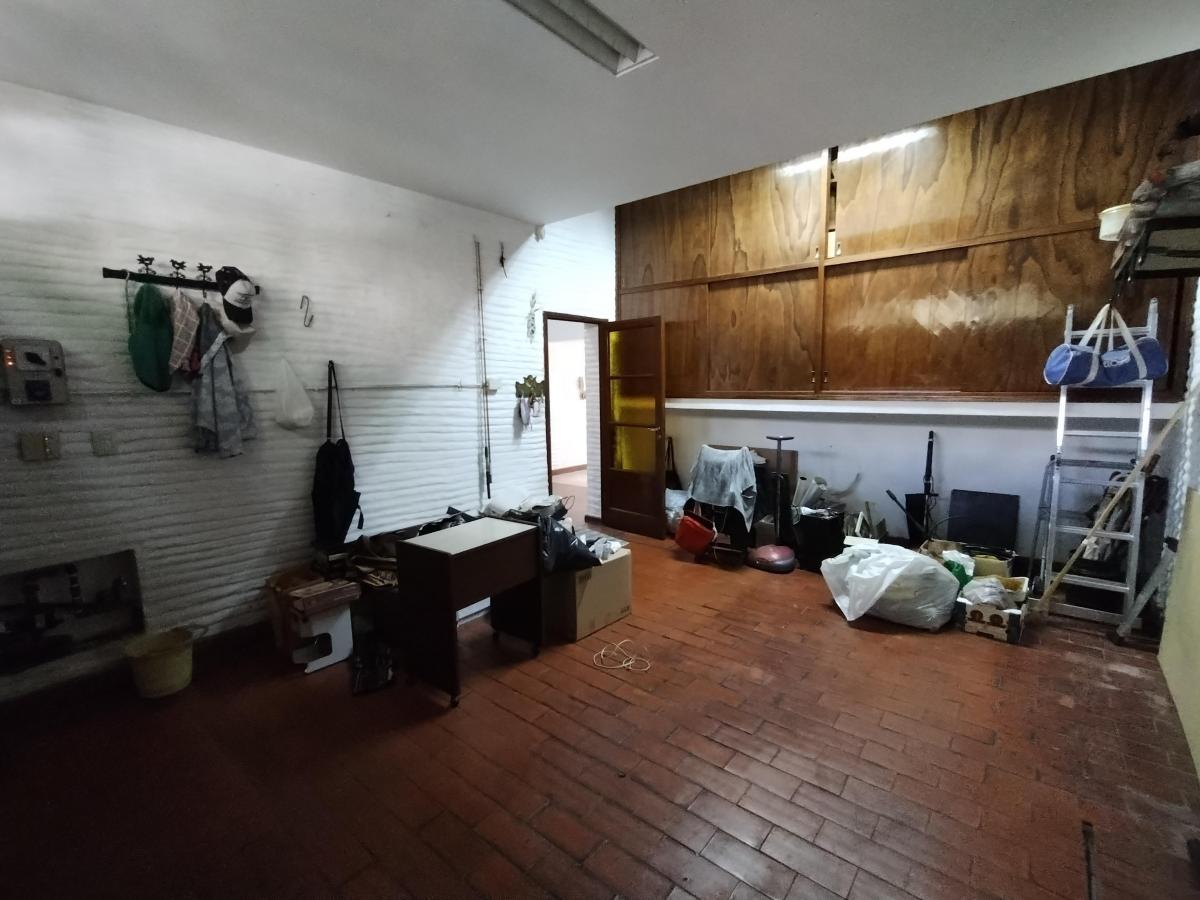 Casa de 4 Dorm. con Cochera 5