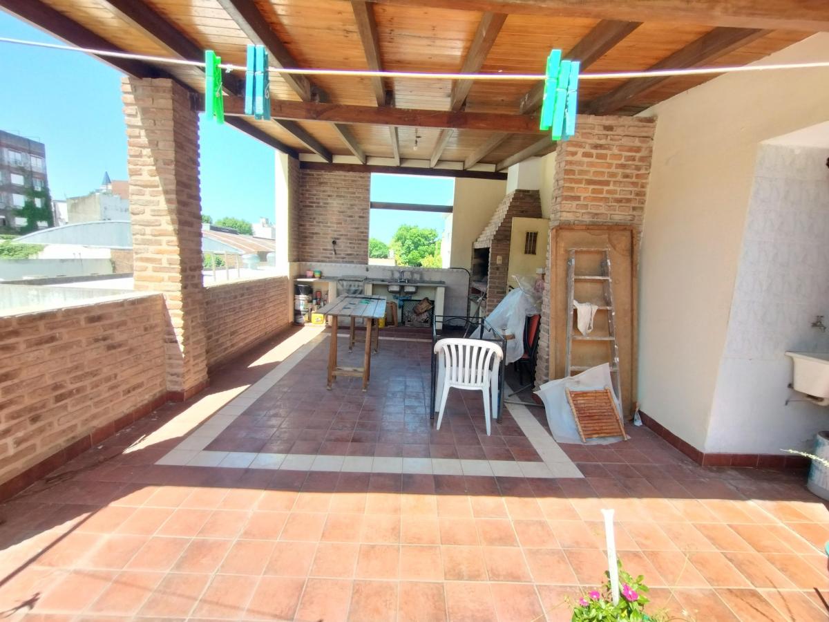 Departamento 3 Dorm. con Quincho Barrio Abasto 4