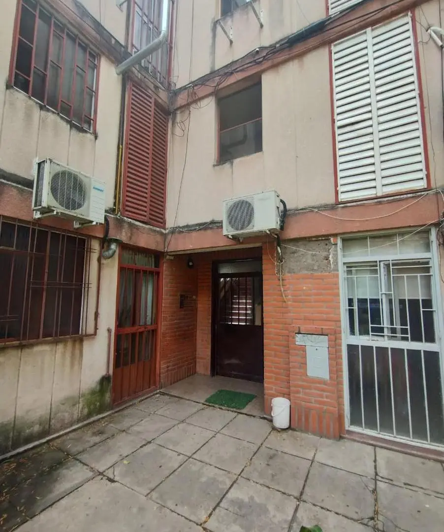 Departamento de 3 dormitorios en B° Las Delicias. 4
