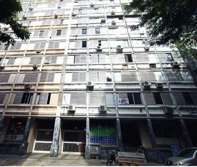 Departamento de 3 dormitorios con cochera en B° Martin. 1