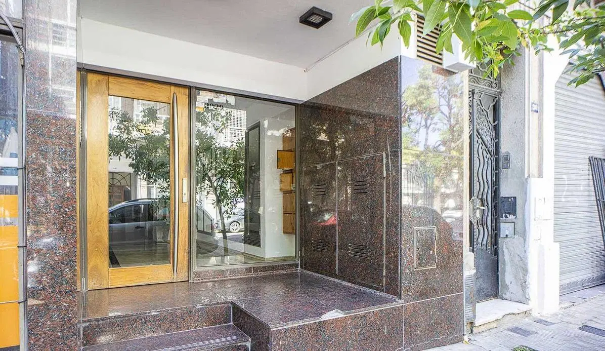 Departamento de 1 dormitorio en B° Abasto. 3
