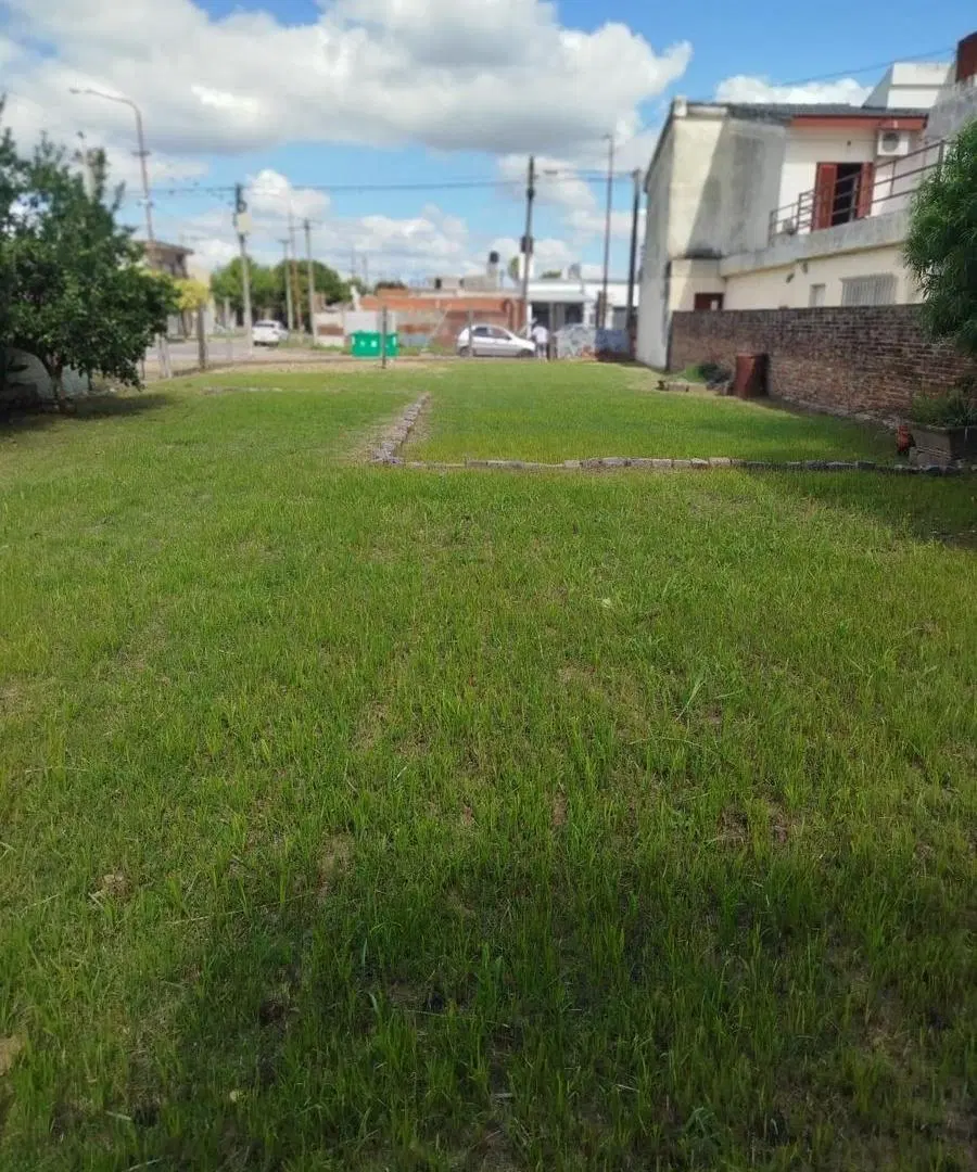Lote en Villa Gobernador Gálvez. 8