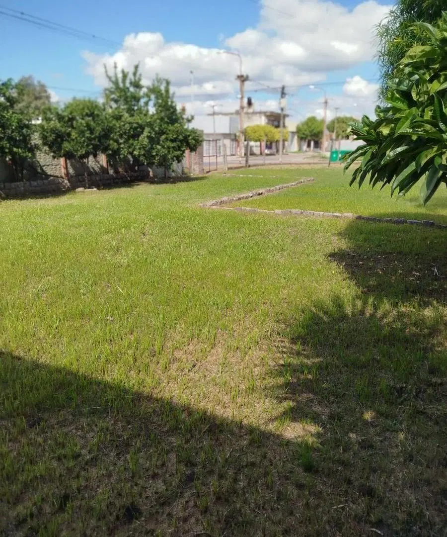Lote en Villa Gobernador Gálvez. 4