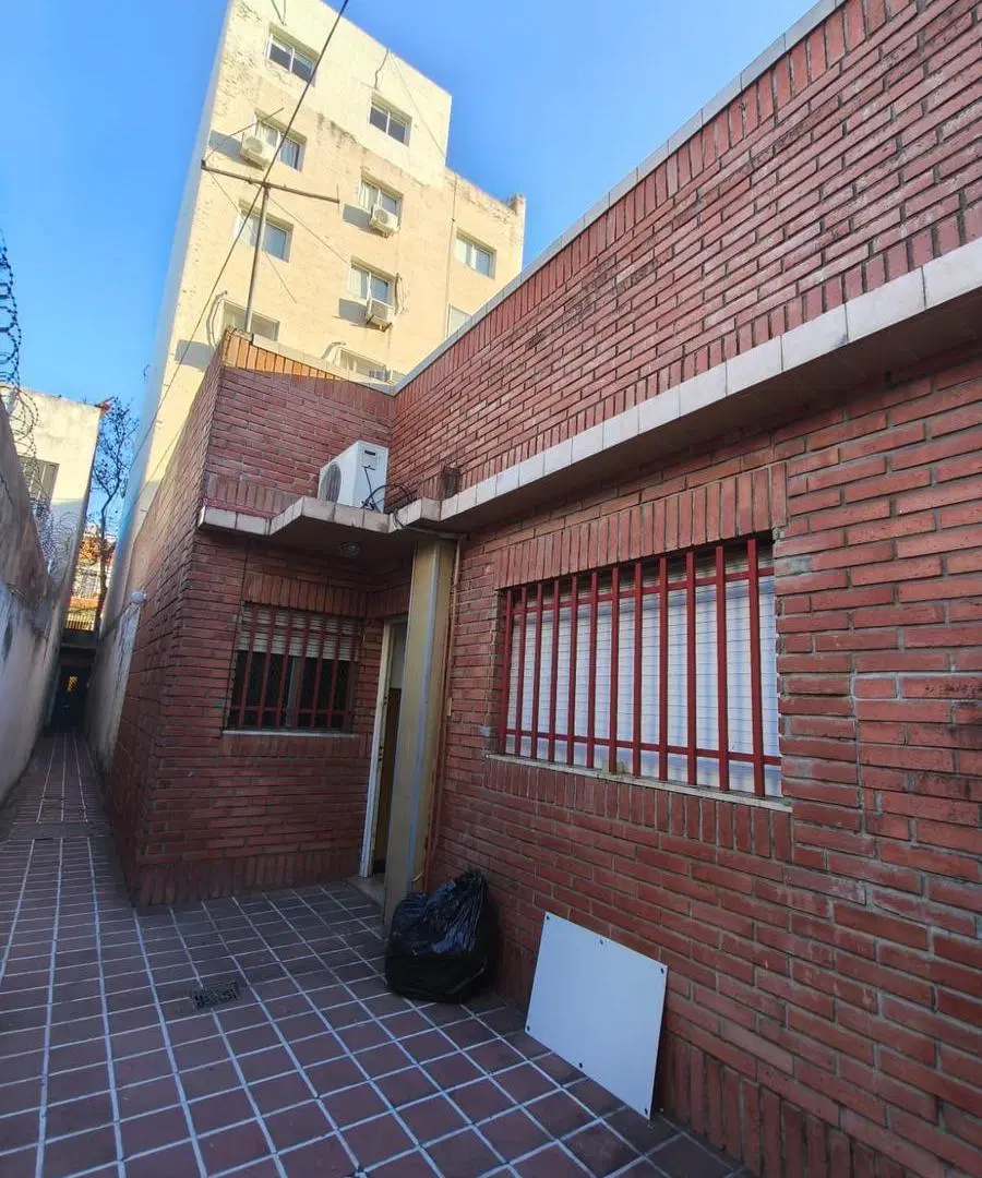 Departamento de pasillo de 2 dormitorios en Zona sur. 2