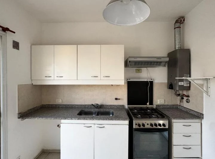 Alquilo duplex con pileta villa allende -lomas sur 3