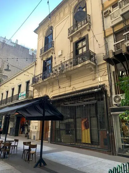 PETIT HOTEL en calle Florida junto al Plaza Hotel, opción solo local comercial 3