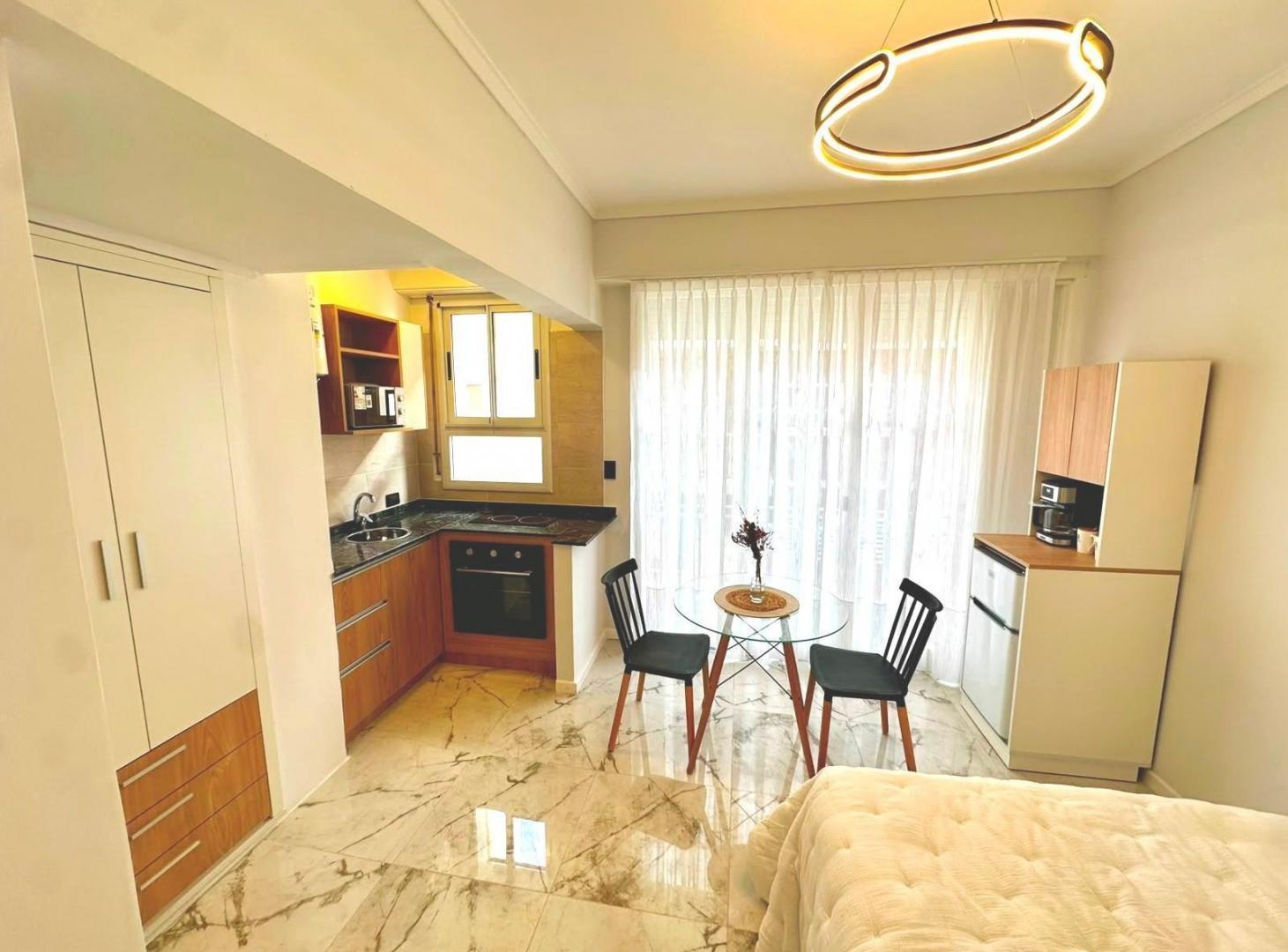 Foto de 1 AMB CON BALCÓN Y VISTA LATERAL AL MAR, imagen 3