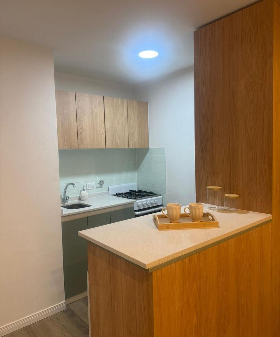 Foto de 1 AMB CON VENTANA A LA CALLE MUY LUMINOSO - TOTALMENTE RECICLADO, imagen 1