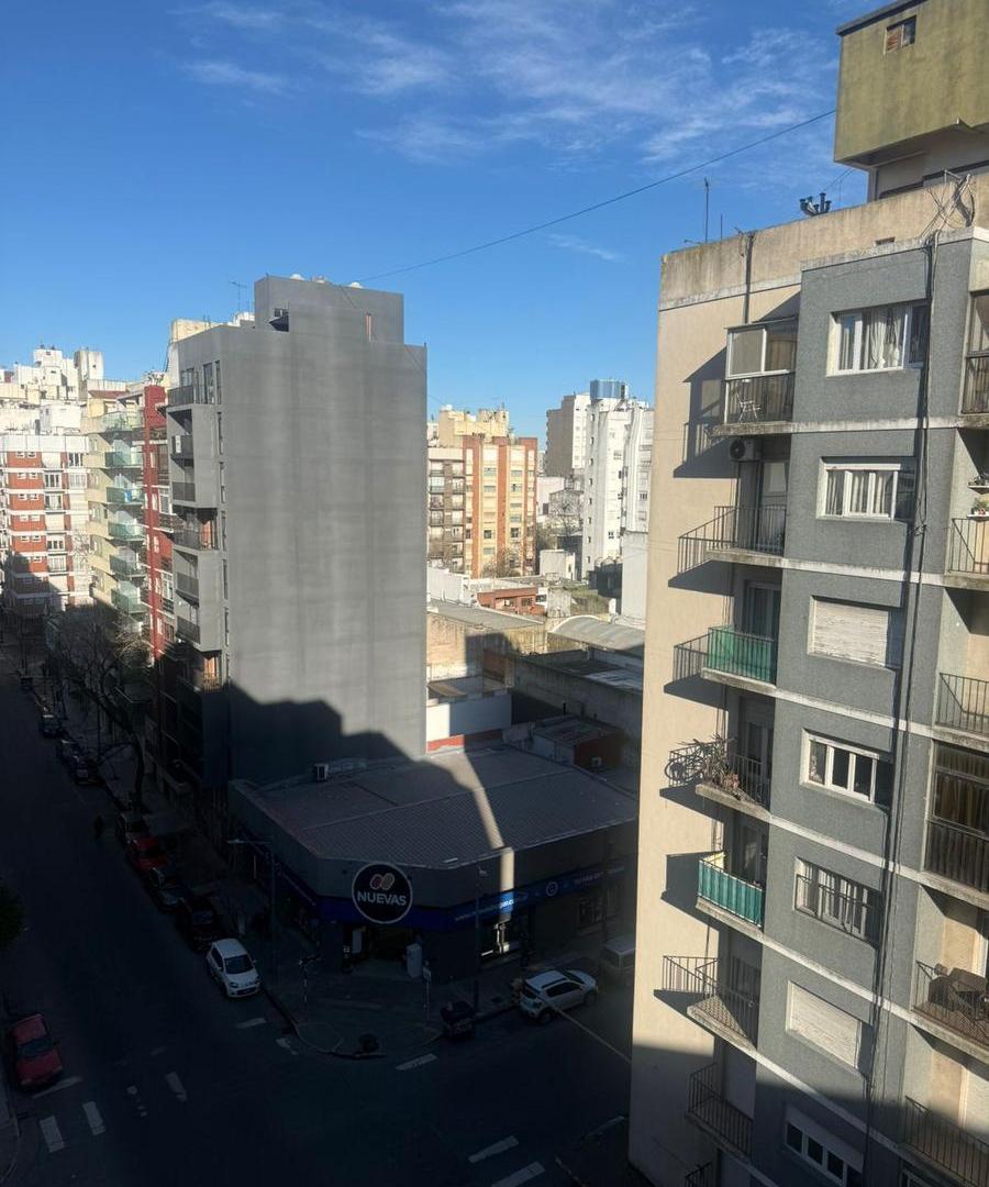 Foto de 1 AMB CON VENTANA A LA CALLE MUY LUMINOSO - TOTALMENTE RECICLADO, imagen 4