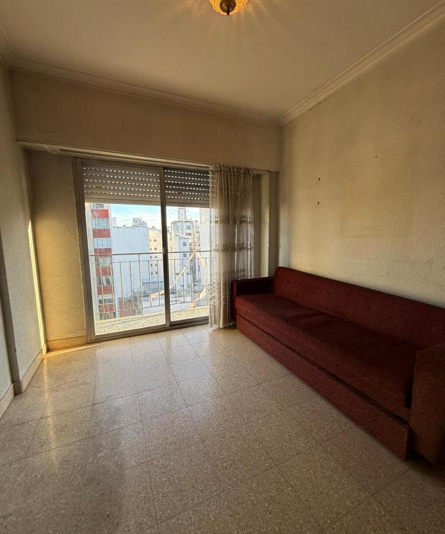 Foto de Departamento 1 AMBIENTE DESPLAZADO CON BALCÓN A LA CALLE VISTA, imagen 2