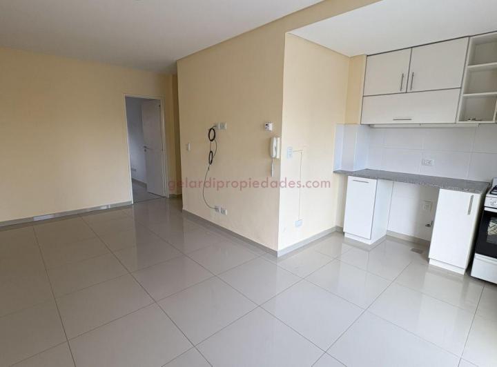 Departamento alquiler un dormitorio balcón Bahia Blanca cent 3