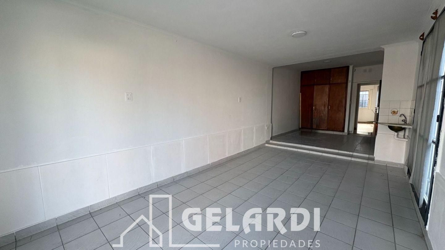 Foto de Alquiler casa 3 dormitorios Pedro Pico Bahia Blanca SF, imagen 3