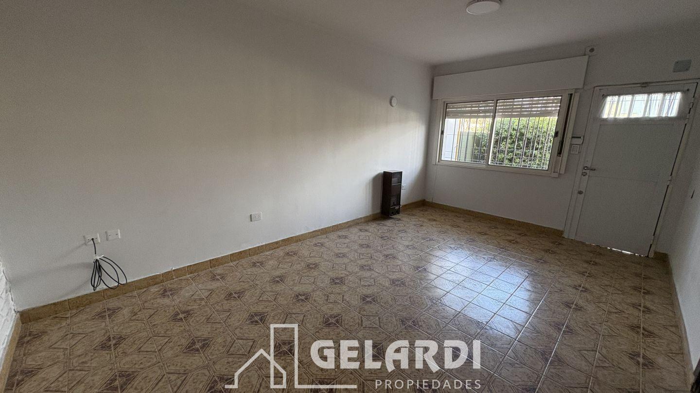 Foto de Alquiler casa 3 dormitorios Pedro Pico Bahia Blanca SF, imagen 5