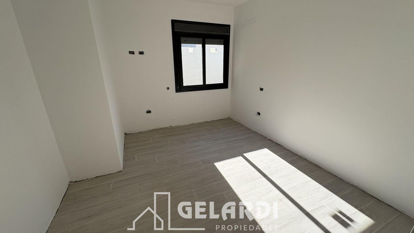 Casa estrenar 3 dorm garage patio Molina Campos Bahia Blanca