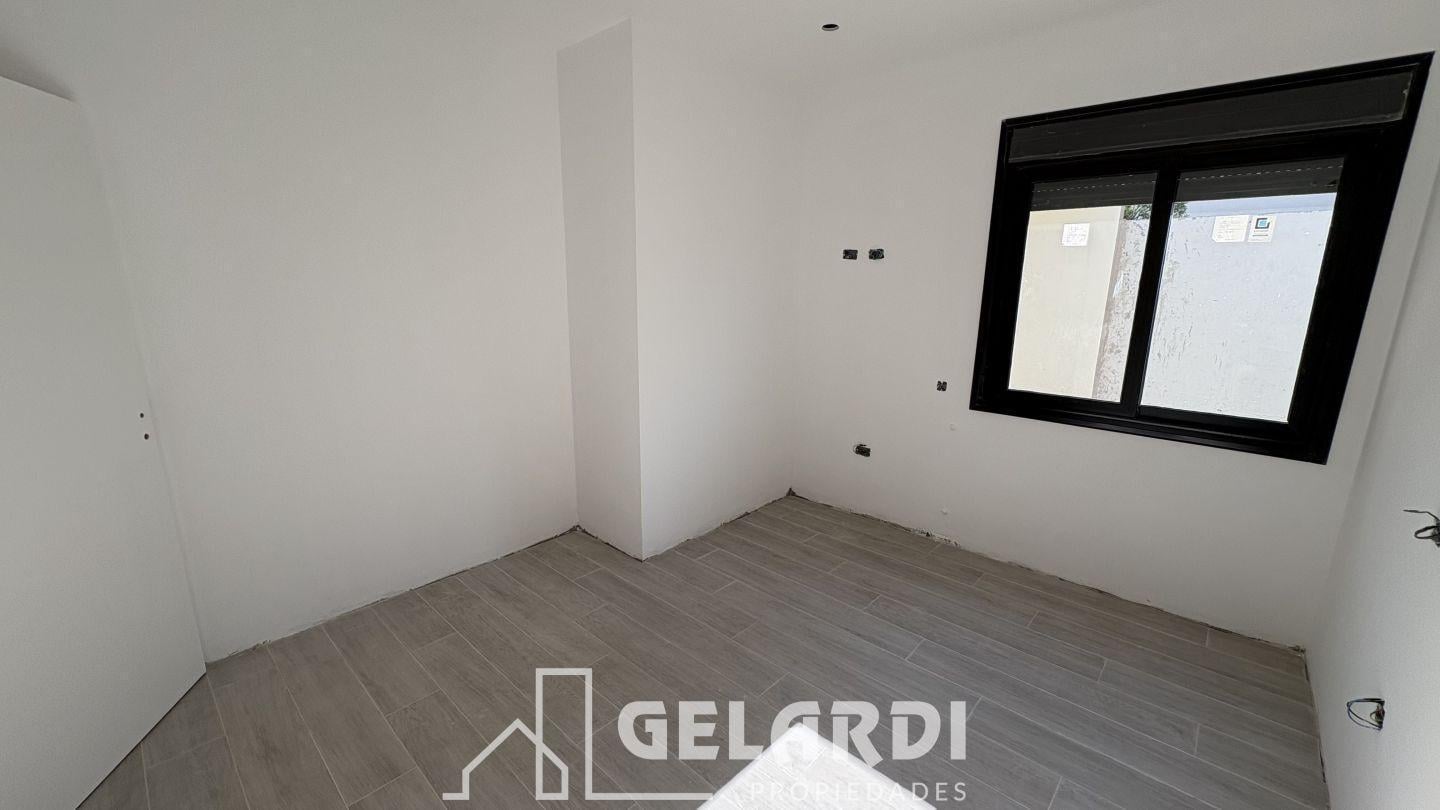 Casa estrenar 3 dorm garage patio Molina Campos Bahia Blanca