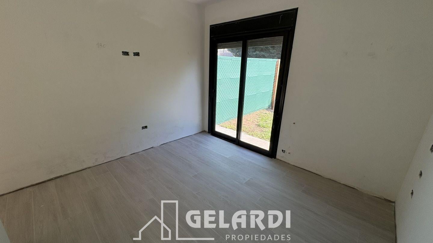 Casa estrenar 3 dorm garage patio Molina Campos Bahia Blanca
