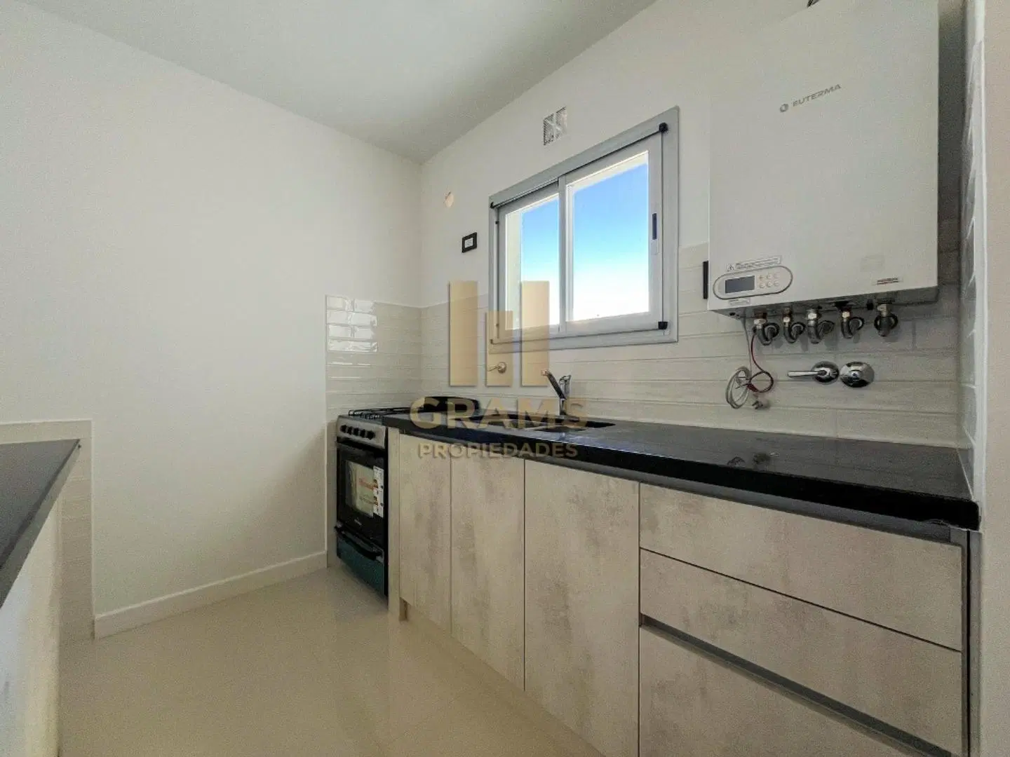 Departamento en venta de un dormitorio, La Plata 3